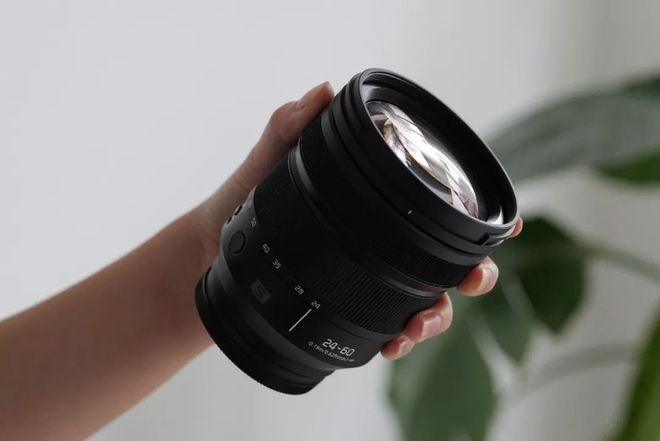 M2E及大光圈变焦镜头LUMIX S 24-60mm F28开元ky棋牌松下推出全画幅无反相机LUMIX S1M2S1(图2)